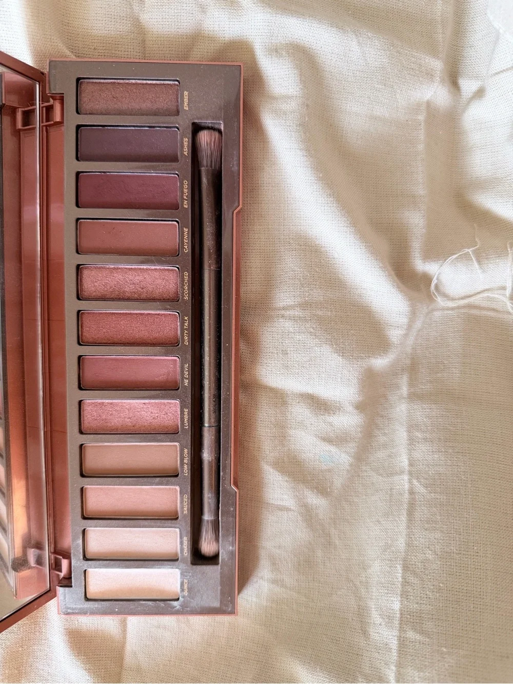 Urban Decay Naked Heat Eyeshadow Palette + Dual-Ended Brush